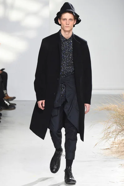 Look 27